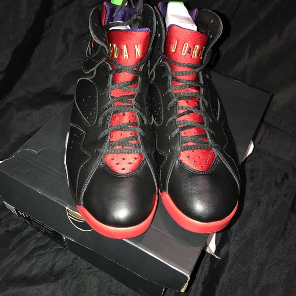 Marvin The Martian Retro 7’s - Picture 2 of 4